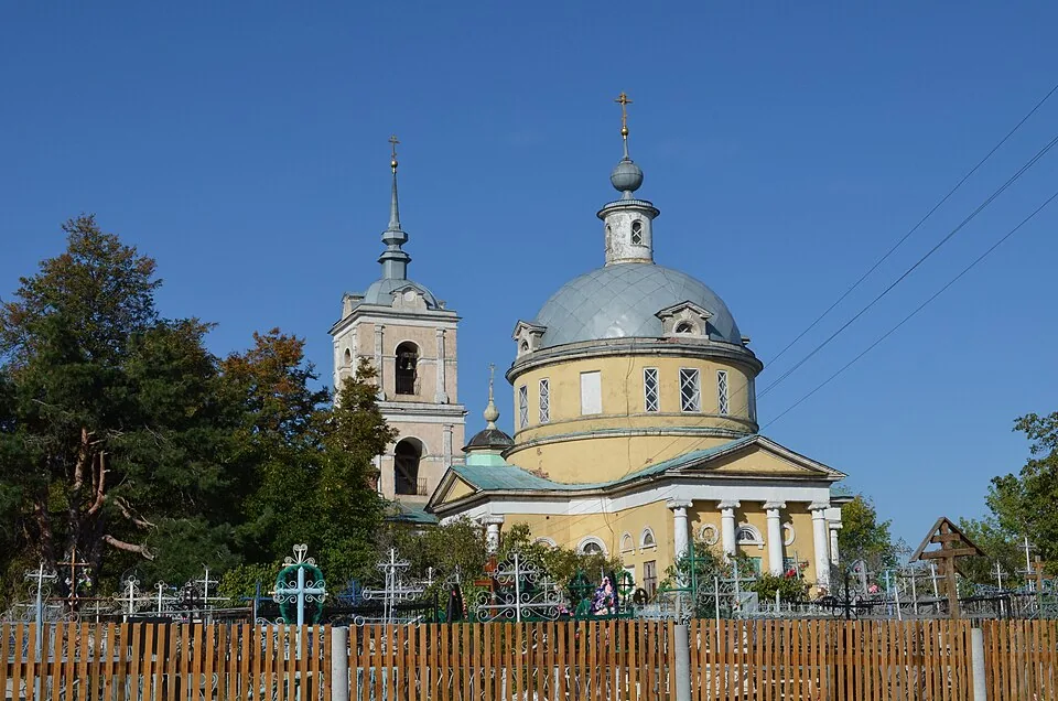 Церковь Трех Святителей Великих